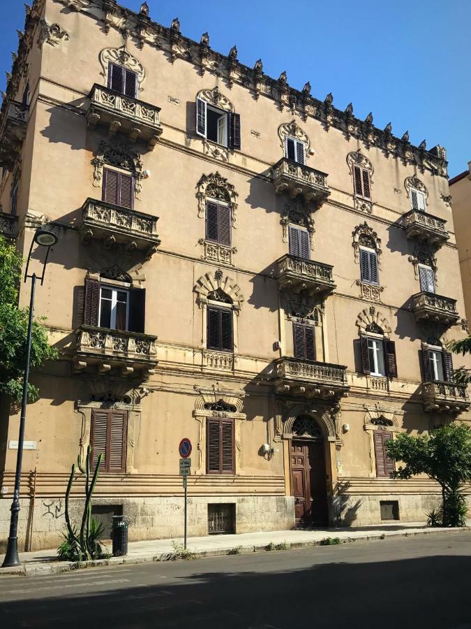 Appartement Bilocale In Centro à Palerme Extérieur photo